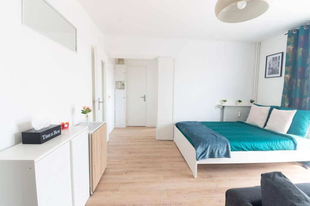 Le Citadin-T1-28M2-Pte Paris M7 Apartment Le Kremlin-Bicêtre Exterior foto